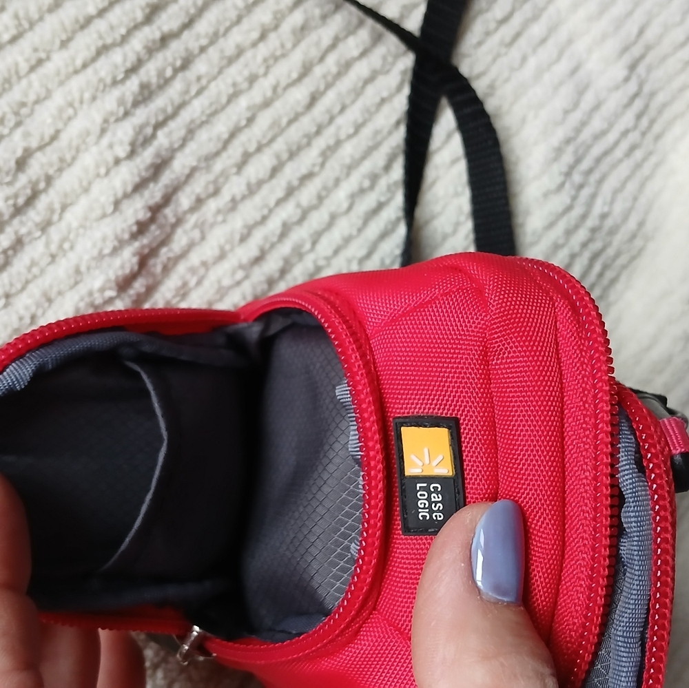 Digital Camera Case - Picture 4 of 9